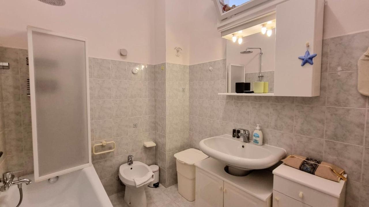 Via Gatteri 60 Lägenhet Trieste Exteriör bild